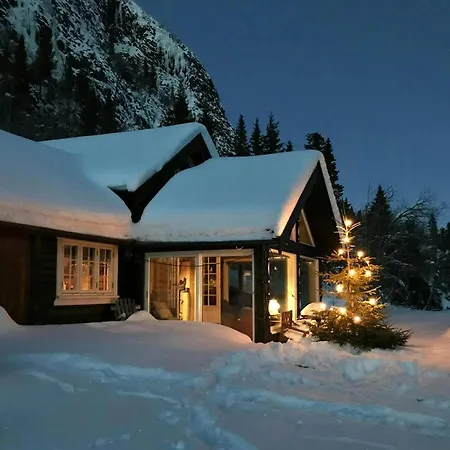 For The Whole Family Near Great Skiing Feriehus